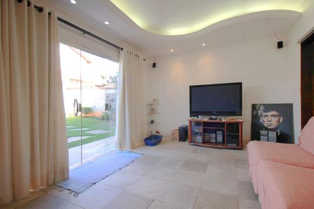 Casa para alugar com 357m², 5 quartos e 4 vagasSala de TV