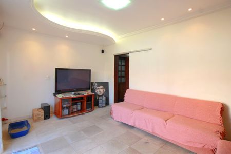 Casa para alugar com 357m², 5 quartos e 4 vagasSala de TV