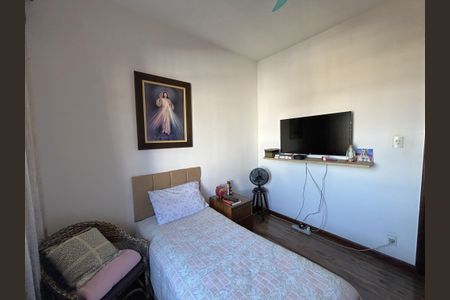 Casa à venda com 347m², 7 quartos e 5 vagasQuarto 2