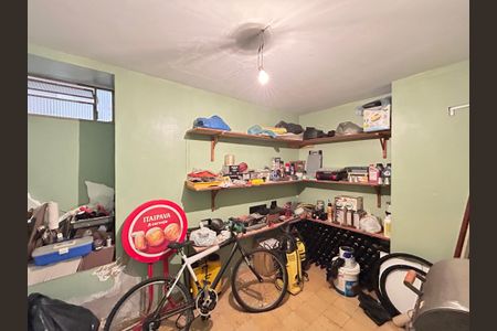 Casa à venda com 347m², 7 quartos e 5 vagasQuarto 3 casa 2