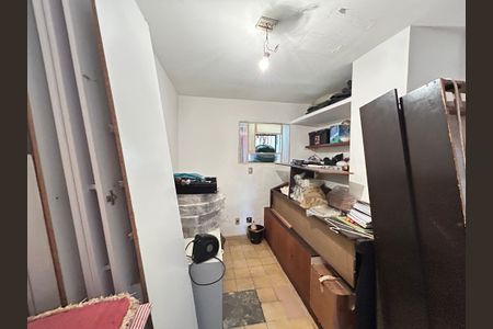 Casa à venda com 347m², 7 quartos e 5 vagasQuarto 2 casa 2