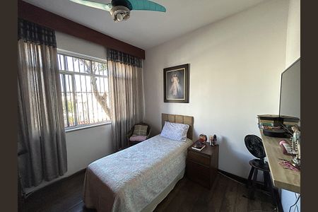 Casa à venda com 347m², 7 quartos e 5 vagasQuarto 2