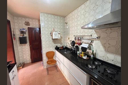 Casa à venda com 347m², 7 quartos e 5 vagasCozinha