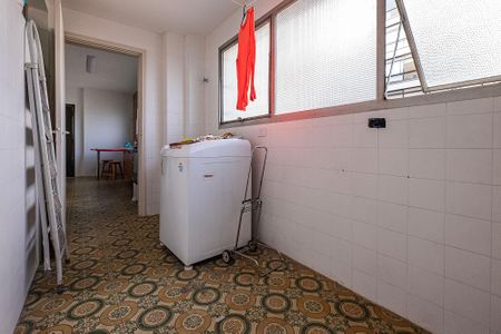 Apartamento à venda com 104m², 3 quartos e 1 vagaÁrea de Serviço