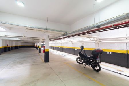 Apartamento para alugar com 42m², 2 quartos e 1 vaga Apartamento para alugar com 42m², 2 quartos e 1 vagaGaragem