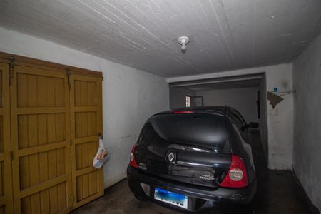 Casa à venda com 300m², 4 quartos e 2 vagas Casa à venda com 300m², 4 quartos e 2 vagasGaragem