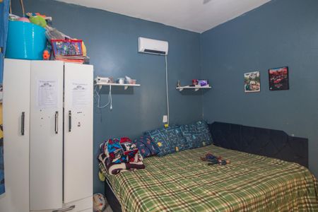 Casa à venda com 300m², 4 quartos e 2 vagas Casa à venda com 300m², 4 quartos e 2 vagasQuarto 2