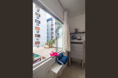 Casa à venda com 300m², 4 quartos e 2 vagas Casa à venda com 300m², 4 quartos e 2 vagasSuíte