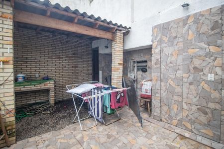 Casa à venda com 300m², 4 quartos e 2 vagas Casa à venda com 300m², 4 quartos e 2 vagasÁrea comum