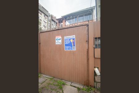 Casa à venda com 300m², 4 quartos e 2 vagas Casa à venda com 300m², 4 quartos e 2 vagasPlaca