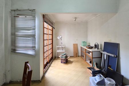 Casa à venda com 177m², 3 quartos e 2 vagasQuarto de serviço