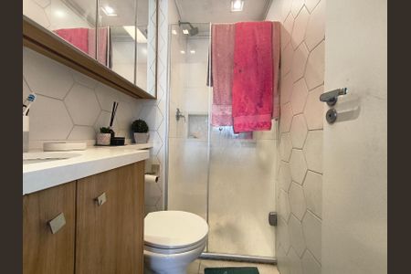 Apartamento à venda com 42m², 2 quartos e 1 vaga Apartamento à venda com 42m², 2 quartos e 1 vagaBanheiro