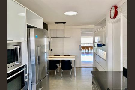 Apartamento à venda com 214m², 3 quartos e 3 vagas