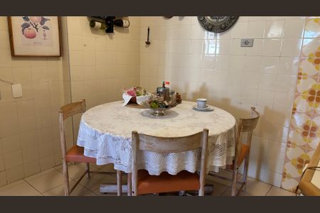 Apartamento à venda com 210m², 3 quartos e 2 vagas