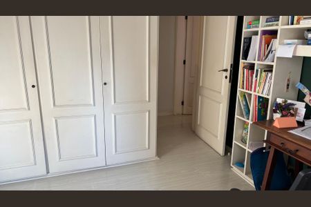 Apartamento à venda com 210m², 3 quartos e 2 vagas