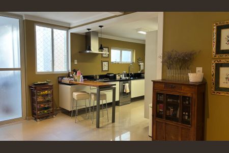 Apartamento à venda com 240m², 3 quartos e 2 vagas