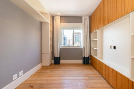 Apartamento à venda com 390m², 2 quartos e 6 vagas