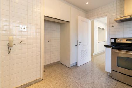 Apartamento à venda com 390m², 2 quartos e 6 vagas