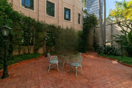 Casa à venda com 1022m², 4 quartos e 8 vagas