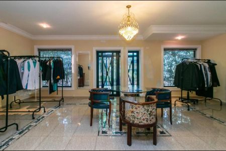 Casa à venda com 1022m², 4 quartos e 8 vagas