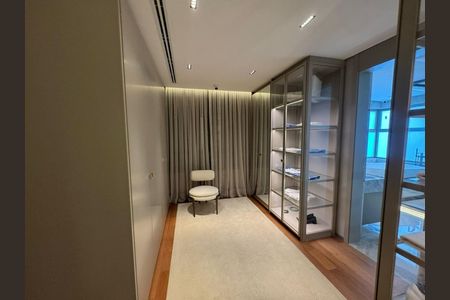 Apartamento à venda com 355m², 4 quartos e 4 vagas