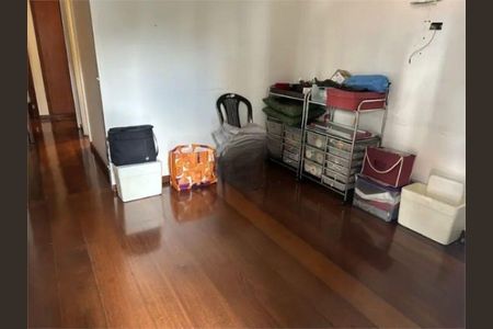 Apartamento à venda com 251m², 4 quartos e 3 vagas