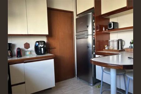 Apartamento à venda com 251m², 4 quartos e 3 vagas