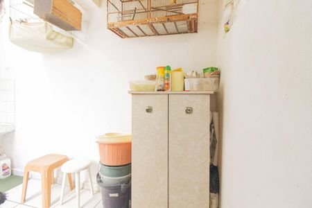 Casa à venda com 90m², 2 quartos e 1 vaga Casa à venda com 90m², 2 quartos e 1 vagaÁrea de Serviço e quintal