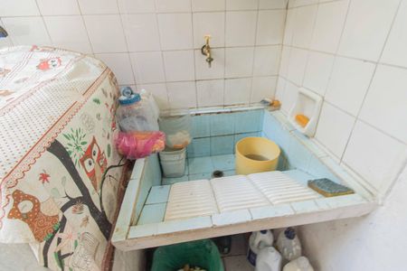 Casa à venda com 90m², 2 quartos e 1 vaga Casa à venda com 90m², 2 quartos e 1 vagaÁrea de Serviço e quintal