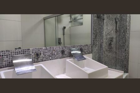 Apartamento à venda com 105m², 2 quartos e 2 vagas