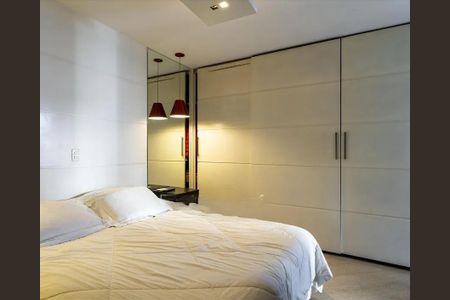 Apartamento à venda com 3 quartos, 147m² em Moema, São Paulo