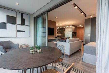 Apartamento à venda com 1 quarto, 61m² em Moema, São Paulo