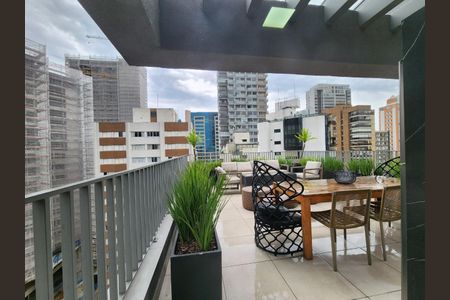Apartamento à venda com 2 quartos, 100m² em Indianópolis, São Paulo