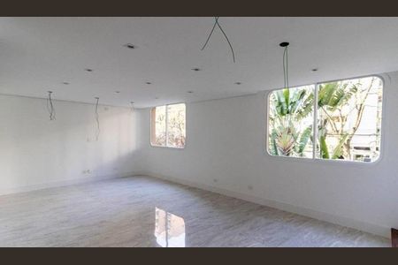 Apartamento à venda com 3 quartos, 210m² em Indianópolis, São Paulo