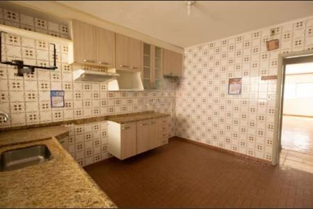 Casa à venda com 125m², 3 quartos e 2 vagas
