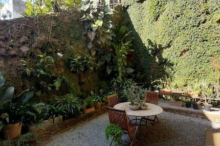 Casa à venda com 313m², 3 quartos e 4 vagas