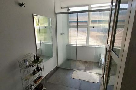 Casa à venda com 313m², 3 quartos e 4 vagas