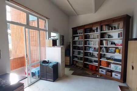 Casa à venda com 313m², 3 quartos e 4 vagas