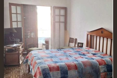 Casa à venda com 226m², 4 quartos e 5 vagas
