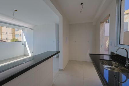 Apartamento à venda com 93m², 2 quartos e 2 vagasCozinha