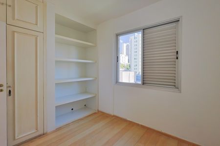 Apartamento à venda com 130m², 3 quartos e 2 vagasQuarto 1
