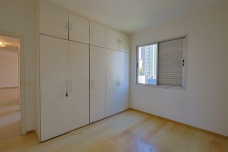 Apartamento à venda com 130m², 3 quartos e 2 vagasQuarto 3 - Suíte