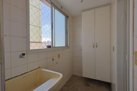 Apartamento à venda com 130m², 3 quartos e 2 vagasÁrea de Serviço