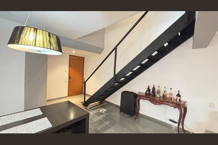 Apartamento à venda com 97m², 1 quarto e 1 vaga Apartamento à venda com 97m², 1 quarto e 1 vagaSala