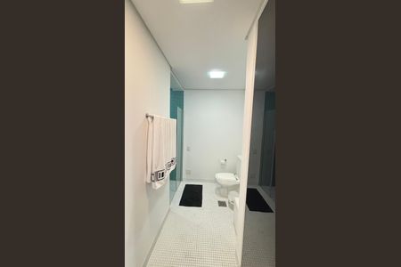 Apartamento à venda com 97m², 1 quarto e 1 vaga Apartamento à venda com 97m², 1 quarto e 1 vagaBanheiro da Suíte