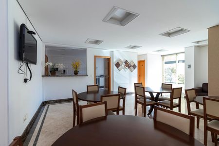 Apartamento à venda com 126m², 3 quartos e 3 vagas Apartamento à venda com 126m², 3 quartos e 3 vagasÁrea comum - Salão de festas