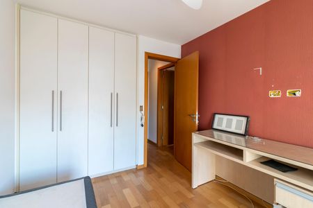 Apartamento à venda com 126m², 3 quartos e 3 vagas Apartamento à venda com 126m², 3 quartos e 3 vagasSuíte 1