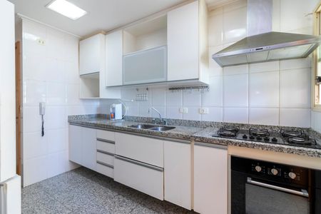 Apartamento à venda com 126m², 3 quartos e 3 vagas Apartamento à venda com 126m², 3 quartos e 3 vagasCozinha