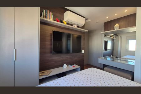 Apartamento à venda com 123m², 2 quartos e 2 vagas Apartamento à venda com 123m², 2 quartos e 2 vagasSuíte