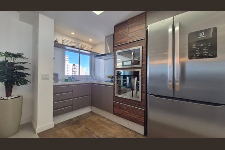 Apartamento à venda com 123m², 2 quartos e 2 vagas Apartamento à venda com 123m², 2 quartos e 2 vagasCozinha